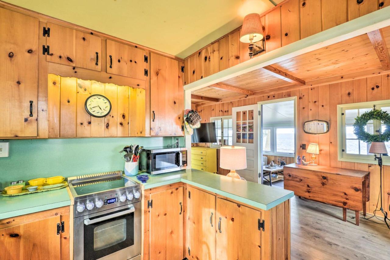 Henderson Harbor Cottage With Lake Access! Sackets Harbor Εξωτερικό φωτογραφία
